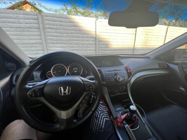 Червоний Хонда Аккорд, об'ємом двигуна 2.4 л та пробігом 132 тис. км за 9200 $, фото 3 на Automoto.ua