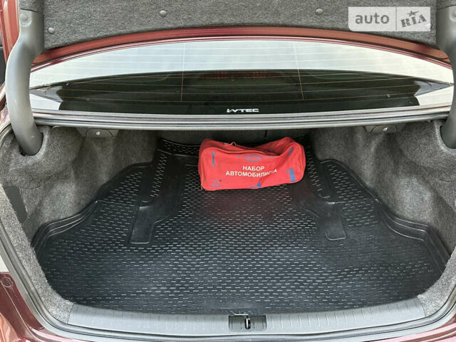 Красный Хонда Аккорд, объемом двигателя 2 л и пробегом 159 тыс. км за 12500 $, фото 98 на Automoto.ua