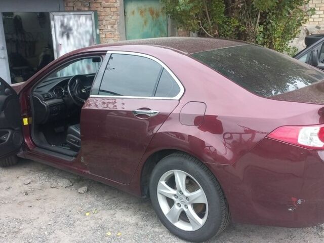 Красный Хонда Аккорд, объемом двигателя 2 л и пробегом 220 тыс. км за 7500 $, фото 5 на Automoto.ua