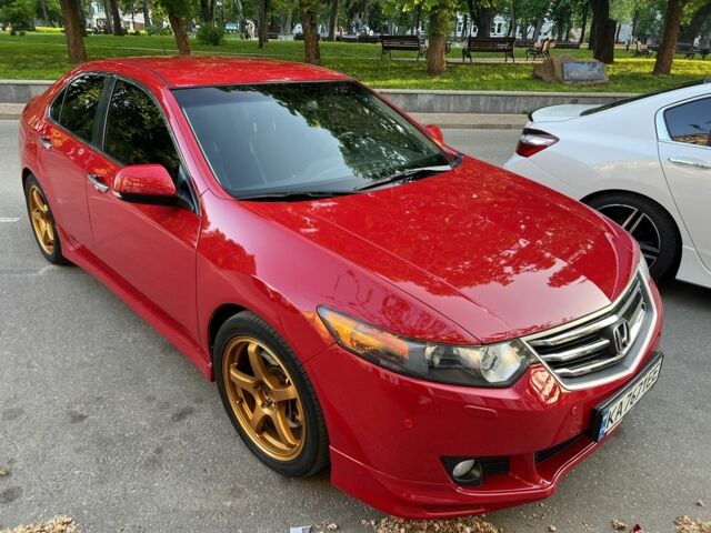 Червоний Хонда Аккорд, об'ємом двигуна 2.4 л та пробігом 132 тис. км за 9200 $, фото 1 на Automoto.ua