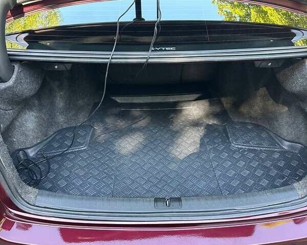 Красный Хонда Аккорд, объемом двигателя 2.4 л и пробегом 119 тыс. км за 10000 $, фото 19 на Automoto.ua