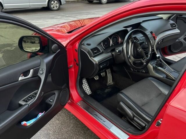 Червоний Хонда Аккорд, об'ємом двигуна 2.4 л та пробігом 132 тис. км за 9200 $, фото 5 на Automoto.ua