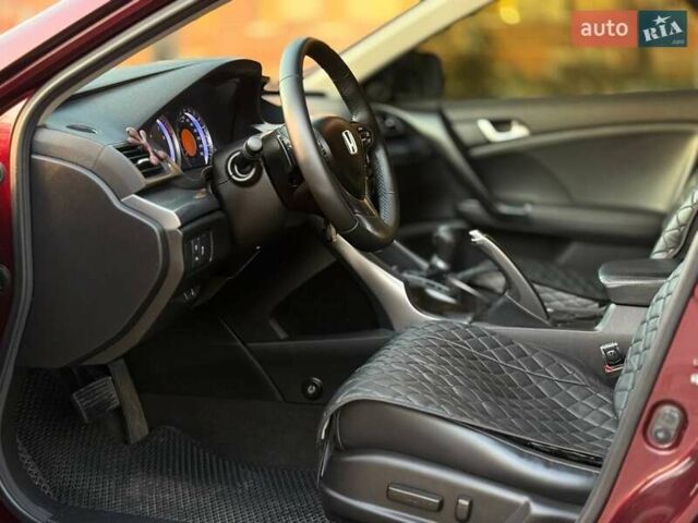 Червоний Хонда Аккорд, об'ємом двигуна 2 л та пробігом 140 тис. км за 11999 $, фото 12 на Automoto.ua