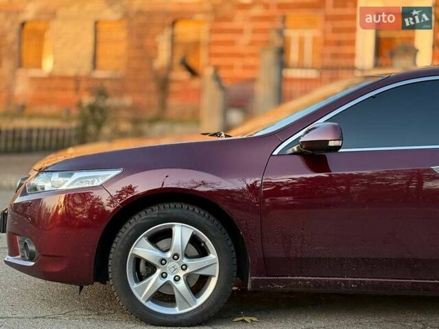 Червоний Хонда Аккорд, об'ємом двигуна 2 л та пробігом 140 тис. км за 11999 $, фото 2 на Automoto.ua