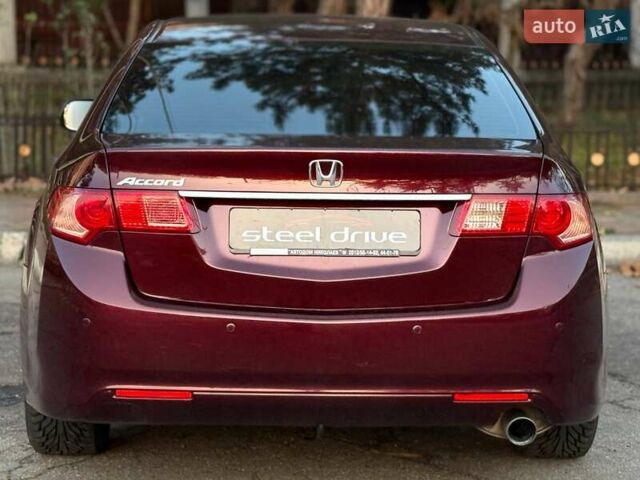Червоний Хонда Аккорд, об'ємом двигуна 2 л та пробігом 140 тис. км за 11999 $, фото 5 на Automoto.ua