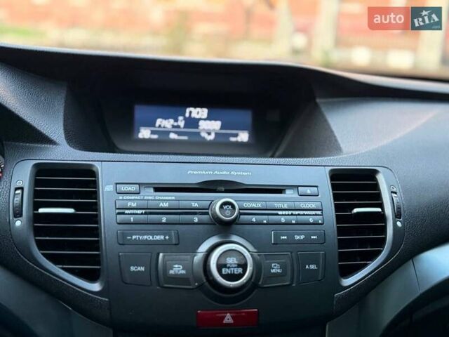 Червоний Хонда Аккорд, об'ємом двигуна 2 л та пробігом 140 тис. км за 11999 $, фото 23 на Automoto.ua