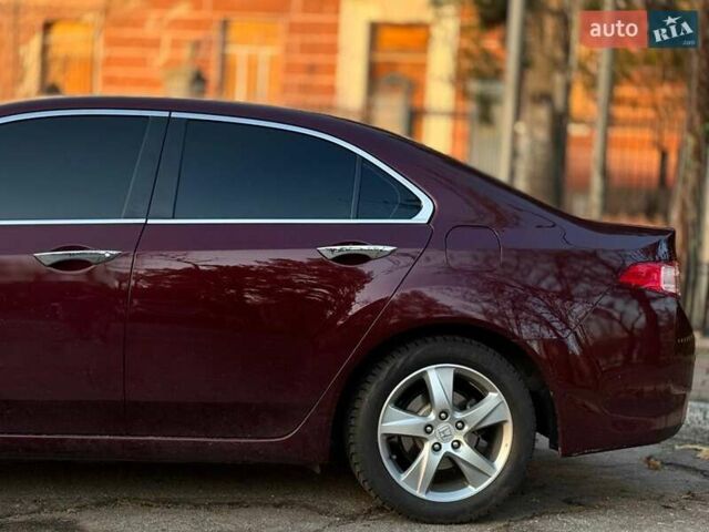 Червоний Хонда Аккорд, об'ємом двигуна 2 л та пробігом 140 тис. км за 11999 $, фото 3 на Automoto.ua