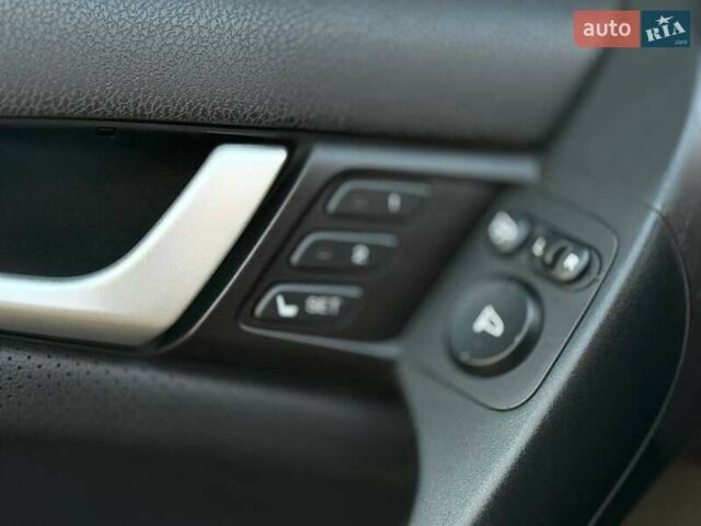 Червоний Хонда Аккорд, об'ємом двигуна 2 л та пробігом 140 тис. км за 11999 $, фото 29 на Automoto.ua