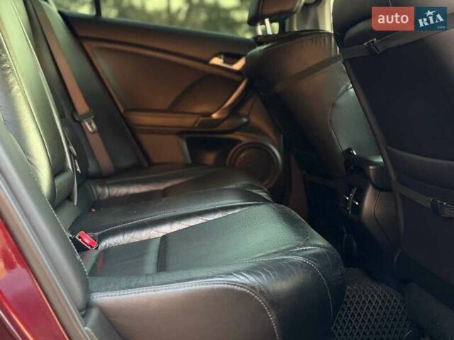 Червоний Хонда Аккорд, об'ємом двигуна 2 л та пробігом 140 тис. км за 11999 $, фото 14 на Automoto.ua
