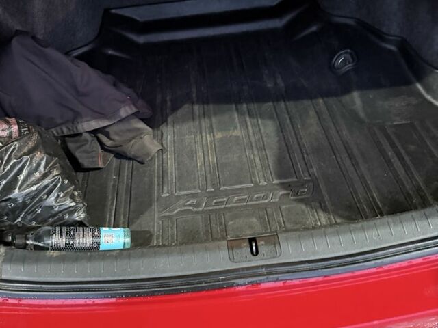 Красный Хонда Аккорд, объемом двигателя 2 л и пробегом 163 тыс. км за 10500 $, фото 11 на Automoto.ua