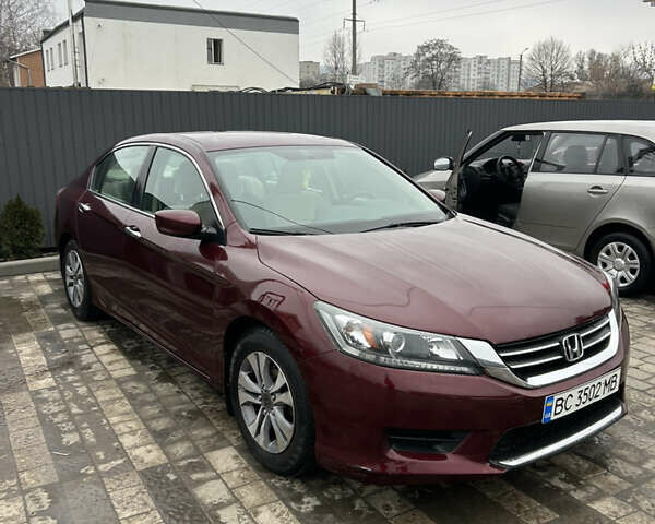 Красный Хонда Аккорд, объемом двигателя 2.36 л и пробегом 222 тыс. км за 9000 $, фото 1 на Automoto.ua