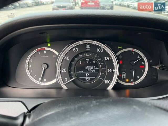 Красный Хонда Аккорд, объемом двигателя 2.4 л и пробегом 224 тыс. км за 9990 $, фото 23 на Automoto.ua