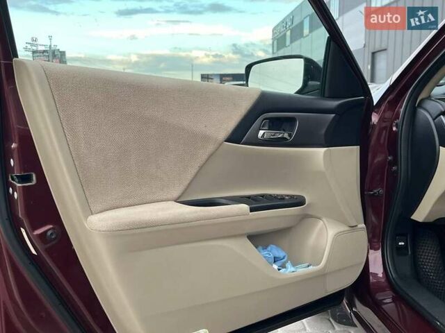 Красный Хонда Аккорд, объемом двигателя 2.4 л и пробегом 224 тыс. км за 9990 $, фото 26 на Automoto.ua