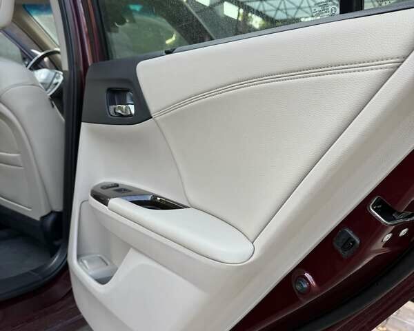 Красный Хонда Аккорд, объемом двигателя 3.5 л и пробегом 208 тыс. км за 16700 $, фото 19 на Automoto.ua