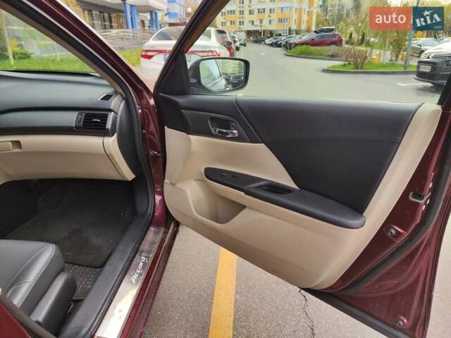 Червоний Хонда Аккорд, об'ємом двигуна 2.4 л та пробігом 128 тис. км за 11999 $, фото 11 на Automoto.ua