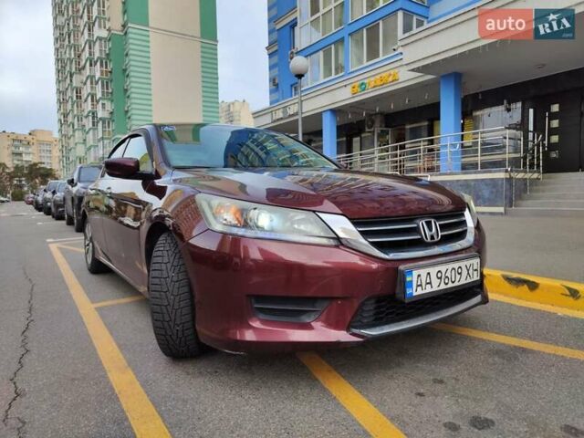 Червоний Хонда Аккорд, об'ємом двигуна 2.4 л та пробігом 128 тис. км за 11999 $, фото 3 на Automoto.ua