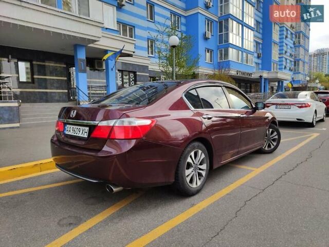 Червоний Хонда Аккорд, об'ємом двигуна 2.4 л та пробігом 128 тис. км за 11999 $, фото 8 на Automoto.ua