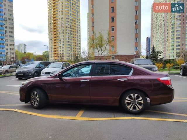 Червоний Хонда Аккорд, об'ємом двигуна 2.4 л та пробігом 128 тис. км за 11999 $, фото 10 на Automoto.ua