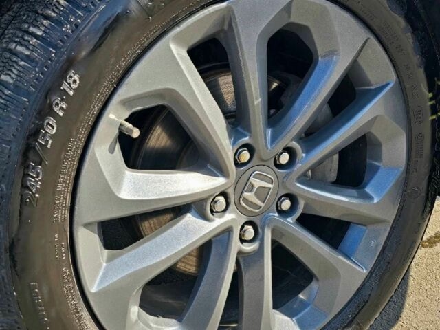 Красный Хонда Аккорд, объемом двигателя 2.2 л и пробегом 203 тыс. км за 10800 $, фото 7 на Automoto.ua