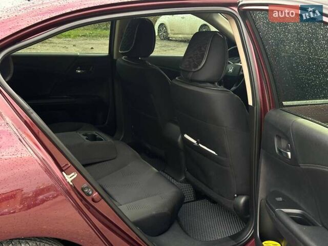 Красный Хонда Аккорд, объемом двигателя 2.36 л и пробегом 184 тыс. км за 13350 $, фото 24 на Automoto.ua