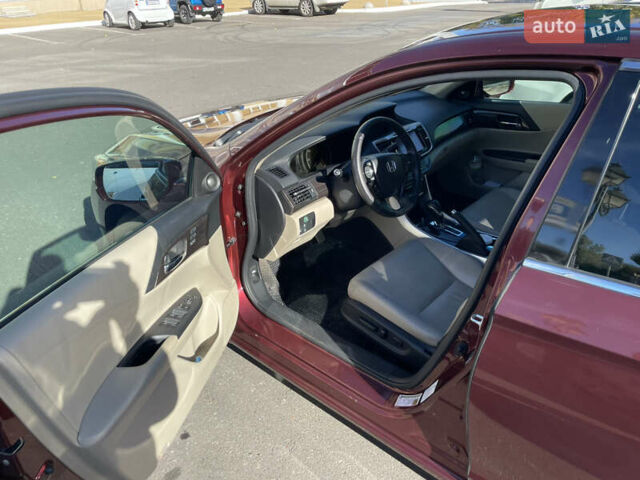 Красный Хонда Аккорд, объемом двигателя 2 л и пробегом 240 тыс. км за 15000 $, фото 11 на Automoto.ua