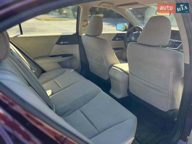 Красный Хонда Аккорд, объемом двигателя 2.35 л и пробегом 138 тыс. км за 16200 $, фото 8 на Automoto.ua