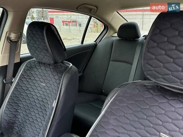 Красный Хонда Аккорд, объемом двигателя 2.36 л и пробегом 184 тыс. км за 13350 $, фото 20 на Automoto.ua