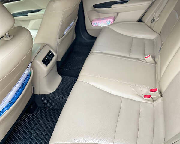 Червоний Хонда Аккорд, об'ємом двигуна 2 л та пробігом 240 тис. км за 14000 $, фото 10 на Automoto.ua