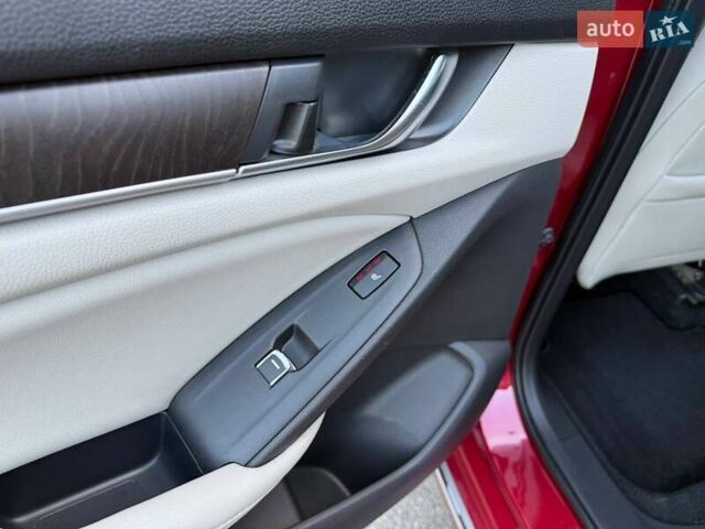 Красный Хонда Аккорд, объемом двигателя 1.5 л и пробегом 96 тыс. км за 19400 $, фото 28 на Automoto.ua