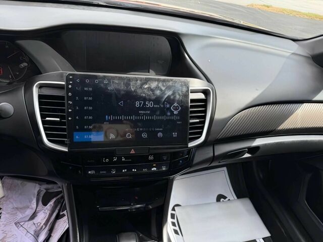 Красный Хонда Аккорд, объемом двигателя 2.4 л и пробегом 64 тыс. км за 9100 $, фото 8 на Automoto.ua