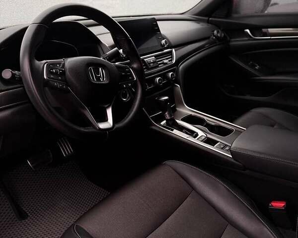 Красный Хонда Аккорд, объемом двигателя 1.5 л и пробегом 41 тыс. км за 17000 $, фото 4 на Automoto.ua