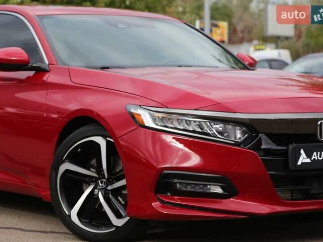 Красный Хонда Аккорд, объемом двигателя 2 л и пробегом 112 тыс. км за 17900 $, фото 2 на Automoto.ua
