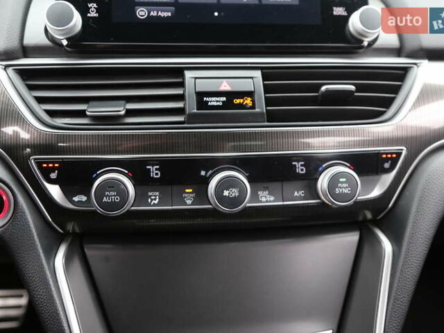 Красный Хонда Аккорд, объемом двигателя 2 л и пробегом 112 тыс. км за 17900 $, фото 18 на Automoto.ua