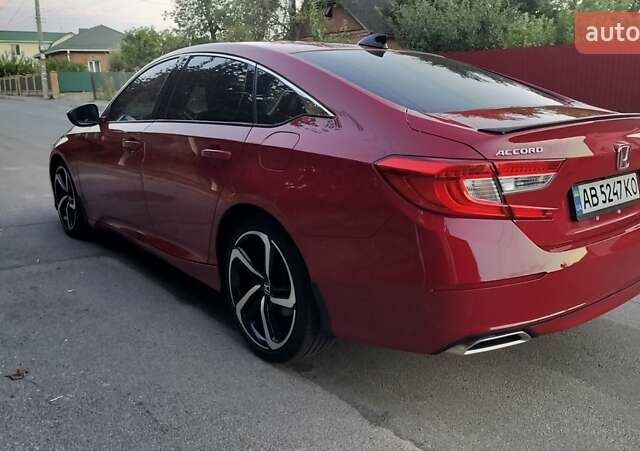 Красный Хонда Аккорд, объемом двигателя 1.5 л и пробегом 14 тыс. км за 19900 $, фото 1 на Automoto.ua