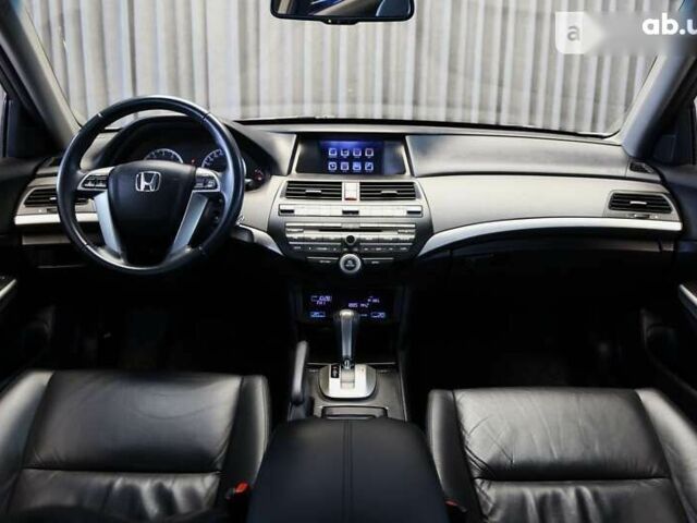 Хонда Аккорд, объемом двигателя 2.4 л и пробегом 184 тыс. км за 9900 $, фото 13 на Automoto.ua