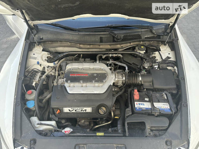 Хонда Аккорд, об'ємом двигуна 3.5 л та пробігом 240 тис. км за 10999 $, фото 6 на Automoto.ua