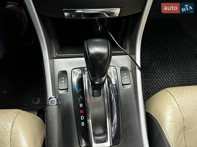 Хонда Аккорд, объемом двигателя 2.4 л и пробегом 120 тыс. км за 9999 $, фото 16 на Automoto.ua