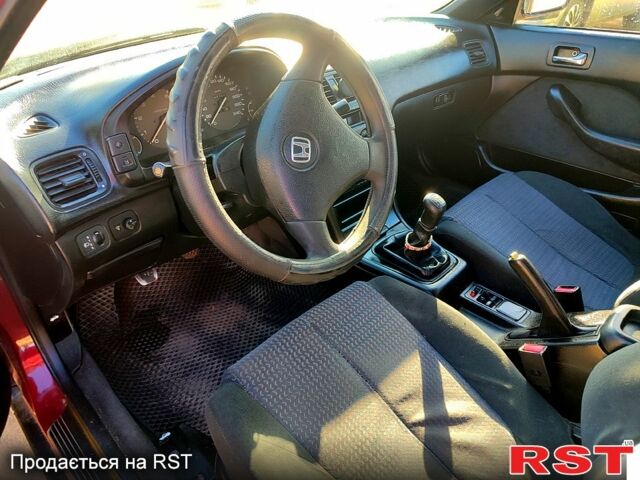 Хонда Аккорд, объемом двигателя 2 л и пробегом 258 тыс. км за 2600 $, фото 5 на Automoto.ua