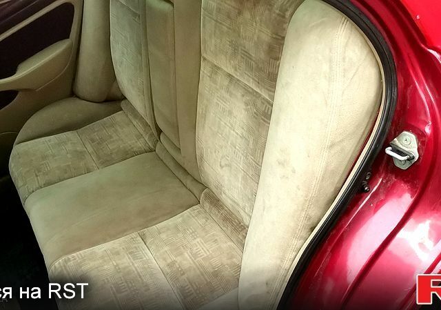 Хонда Аккорд, объемом двигателя 2 л и пробегом 300 тыс. км за 2500 $, фото 2 на Automoto.ua