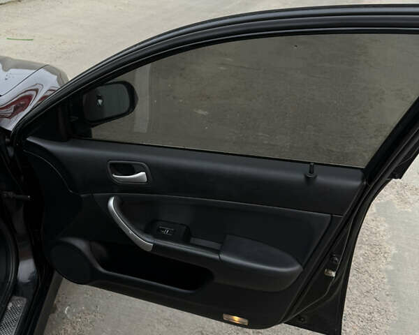 Хонда Аккорд, объемом двигателя 2.4 л и пробегом 378 тыс. км за 5100 $, фото 29 на Automoto.ua