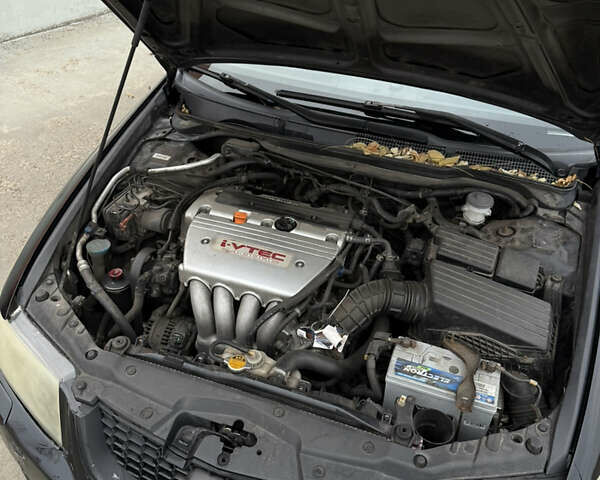 Хонда Аккорд, объемом двигателя 2.4 л и пробегом 378 тыс. км за 5100 $, фото 25 на Automoto.ua