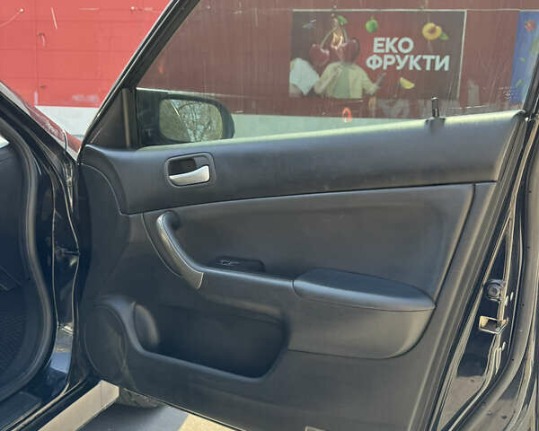 Хонда Аккорд, объемом двигателя 2 л и пробегом 317 тыс. км за 6800 $, фото 19 на Automoto.ua