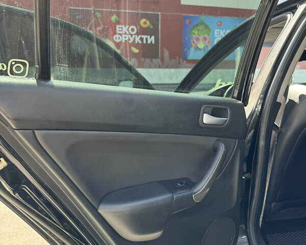 Хонда Аккорд, объемом двигателя 2 л и пробегом 317 тыс. км за 6800 $, фото 22 на Automoto.ua