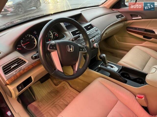 Хонда Аккорд, объемом двигателя 2.4 л и пробегом 181 тыс. км за 7650 $, фото 5 на Automoto.ua