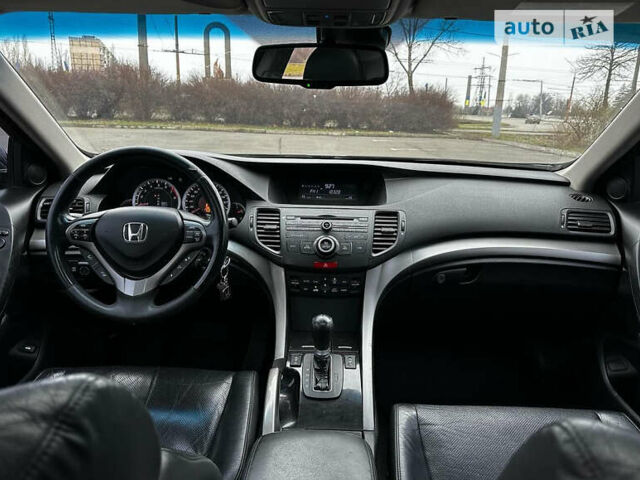 Хонда Аккорд, объемом двигателя 2 л и пробегом 207 тыс. км за 10500 $, фото 4 на Automoto.ua