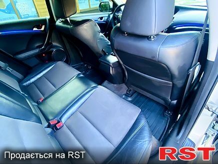 Хонда Аккорд, объемом двигателя 2.4 л и пробегом 212 тыс. км за 11500 $, фото 5 на Automoto.ua