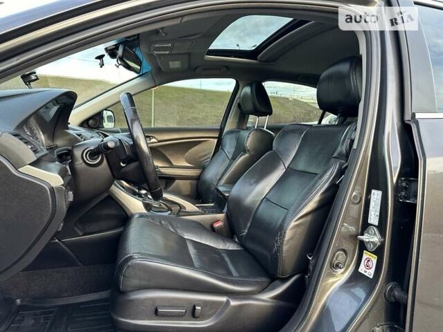 Хонда Аккорд, объемом двигателя 2.4 л и пробегом 257 тыс. км за 11000 $, фото 11 на Automoto.ua
