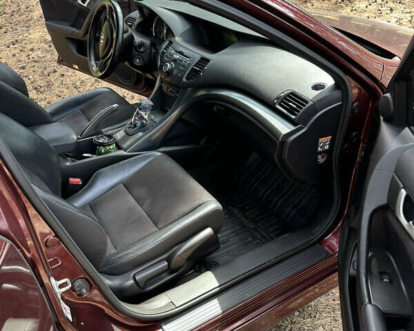 Хонда Аккорд, объемом двигателя 2.4 л и пробегом 106 тыс. км за 12000 $, фото 4 на Automoto.ua