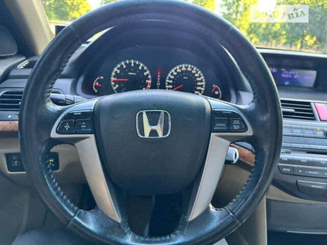 Хонда Аккорд, объемом двигателя 2.35 л и пробегом 195 тыс. км за 12299 $, фото 22 на Automoto.ua