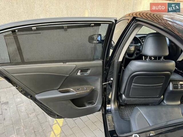 Хонда Аккорд, объемом двигателя 3.5 л и пробегом 190 тыс. км за 16500 $, фото 18 на Automoto.ua